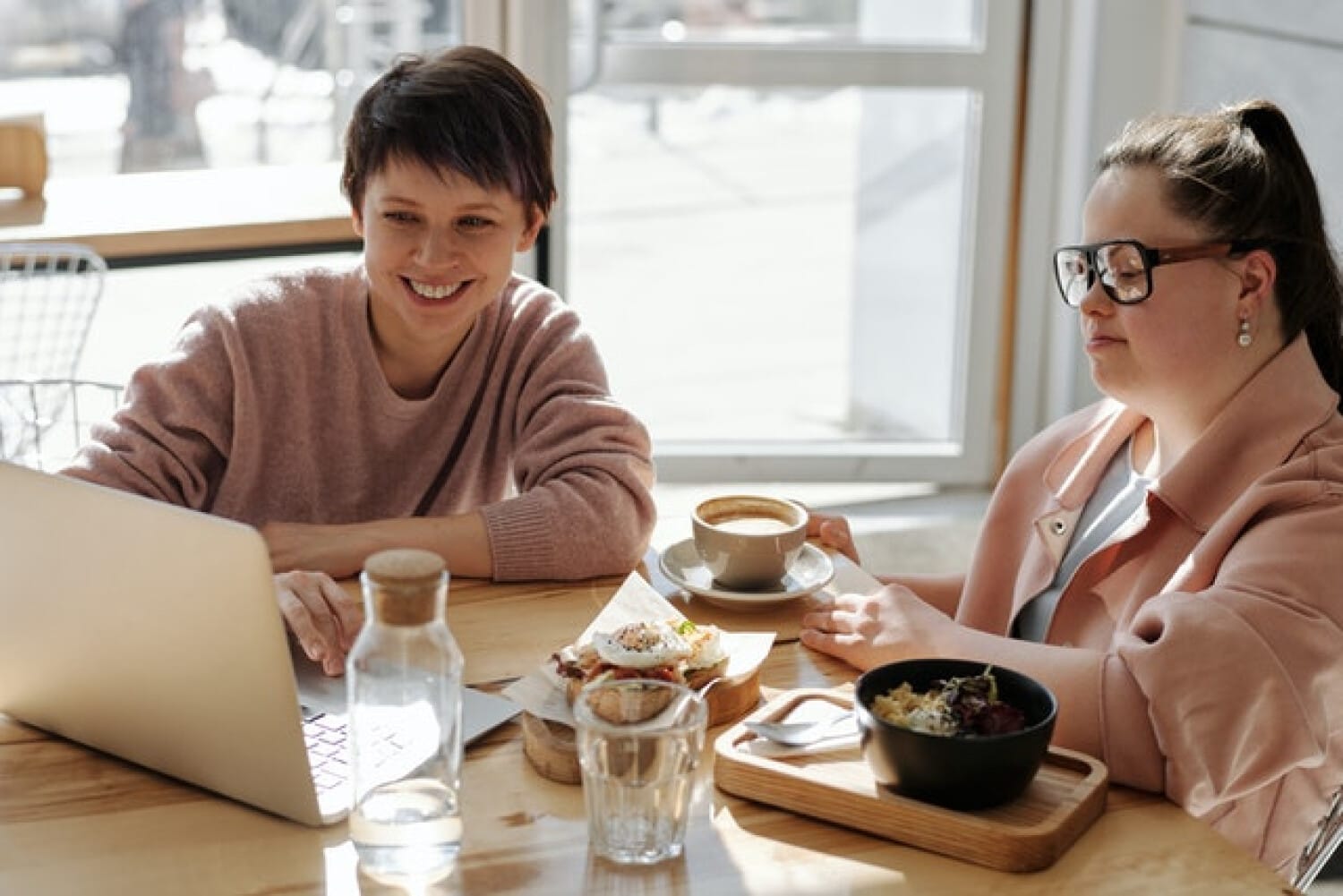 woman-and-carer-laptop