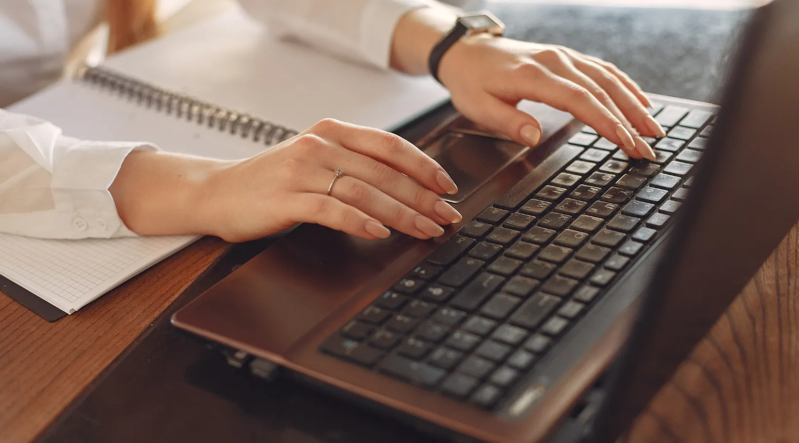 Candidate search and recruitment visual with magnifier, ShiftCare.