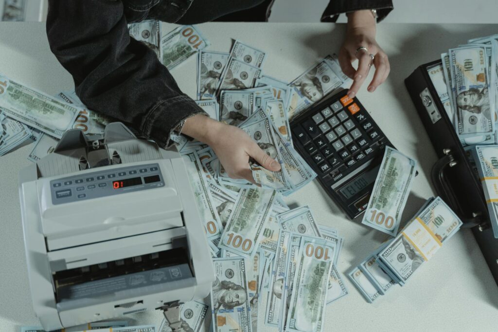 counting money bills with calculator
